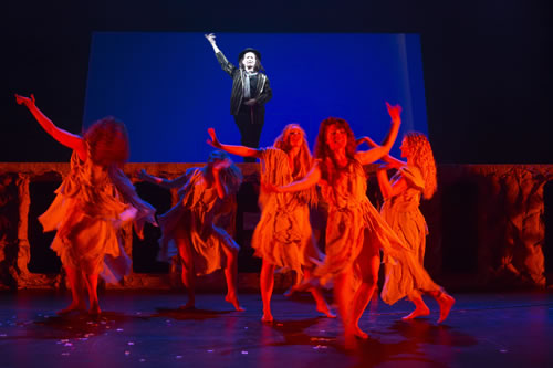 A scene from Bakkynjur in The Natinonal Theater of Iceland.